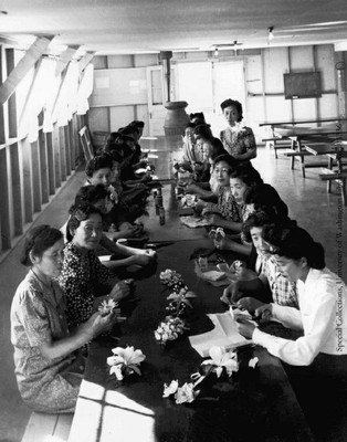 A corsage-making class, UW11336